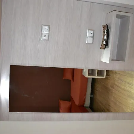 Aparthotel Karavos 2*