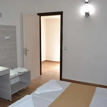 Karavos 2* Archangelos (Rhodes)