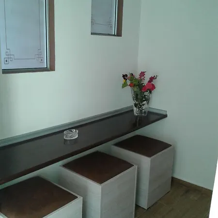 Karavos Aparthotel 2*